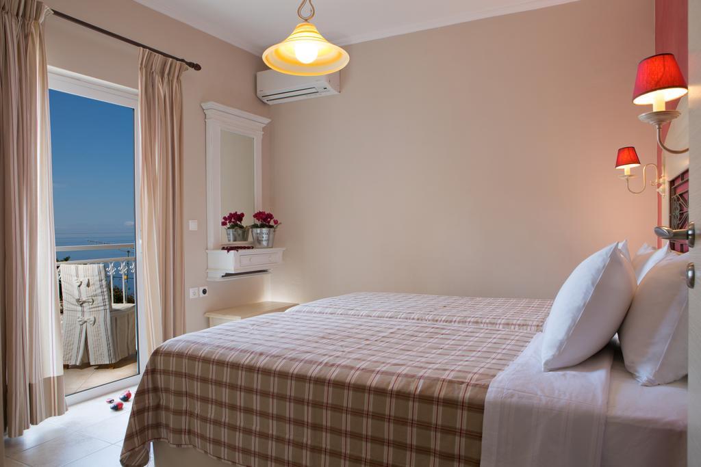Amalia Apartments Exanthia Room photo