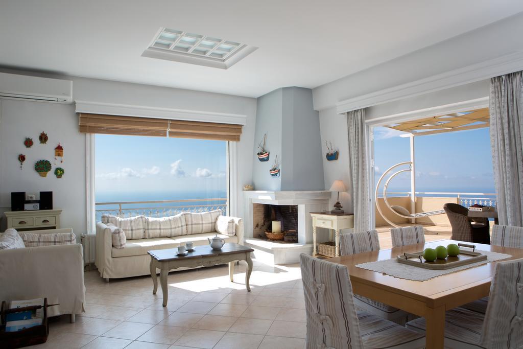 Amalia Apartments Exanthia Room photo